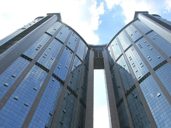 領(lǐng)先開展省內(nèi)微信平臺及VR全景線上虛擬服務(wù)。